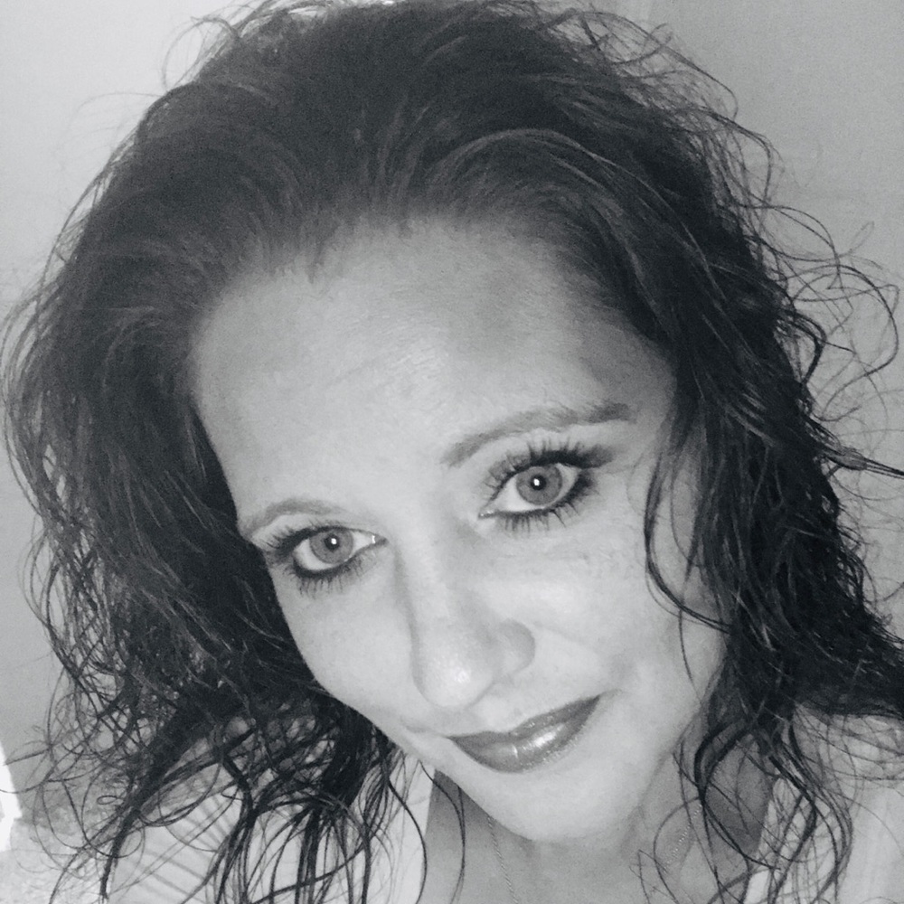 Meet your Posher, Valorie